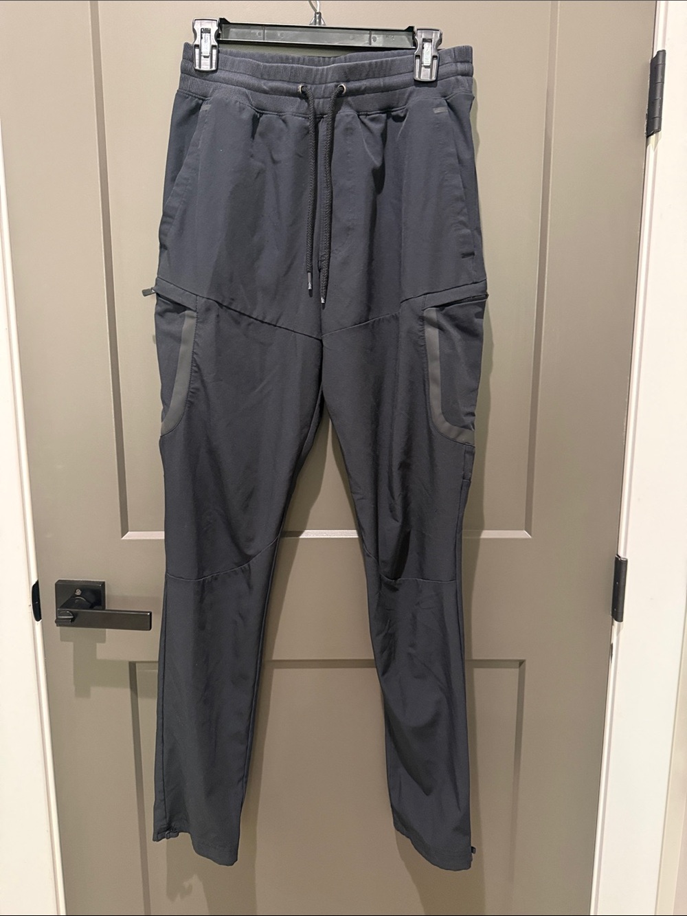 Under Armour Men's Tech Jogger Pants